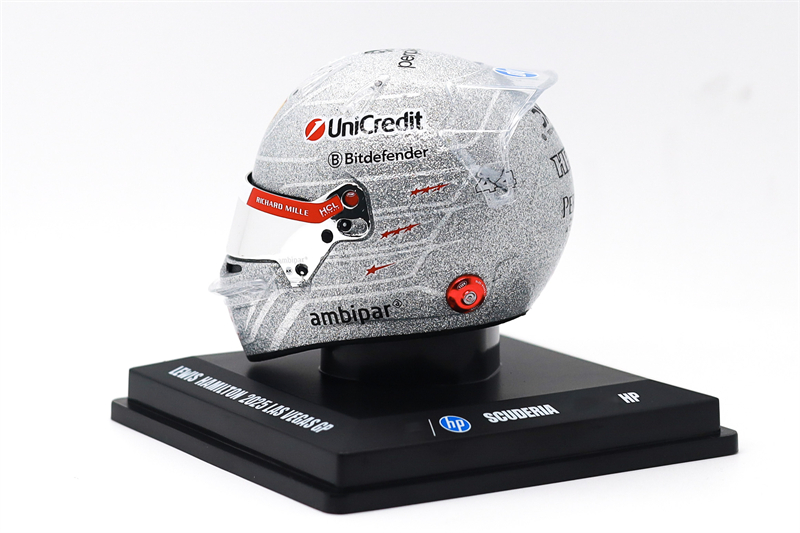 Looksmart 1:5 SCUDERIA FERRARI - огляд і ціна Kids Toys John Lewis