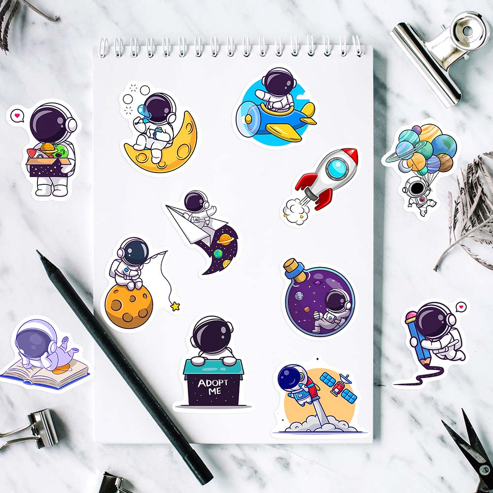 Cute Cartoon Astronaut Sticker - огляд і ціна Kids Toys Laptop